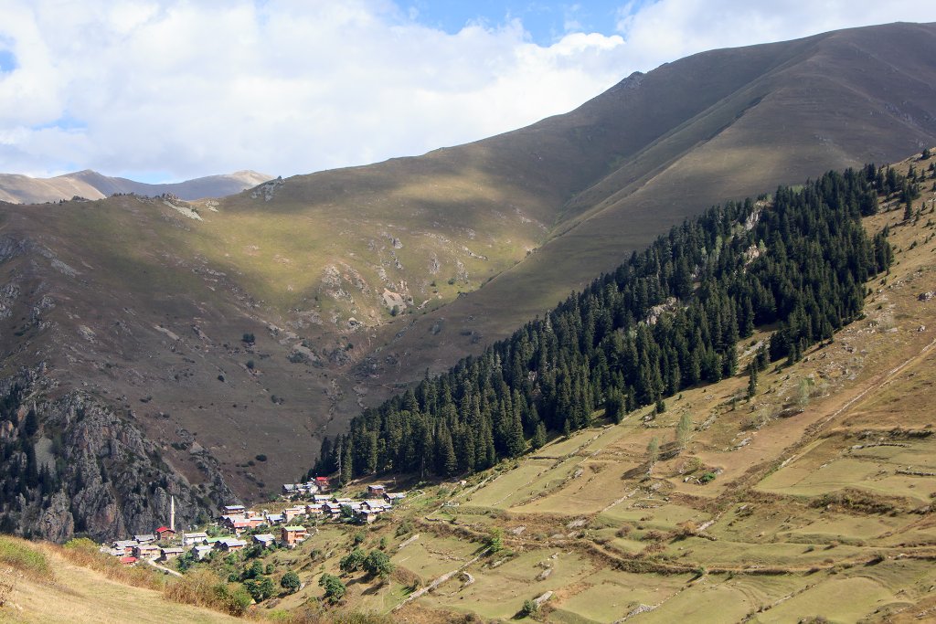 06-In the mountains around Uzungöl.jpg